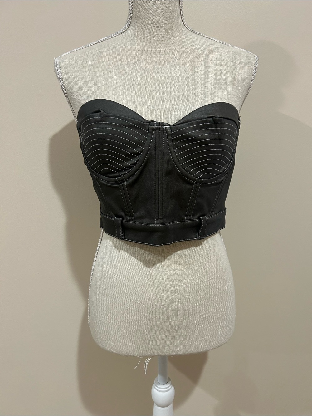 Fashion Nova Black Strapless Bustier Crop Top